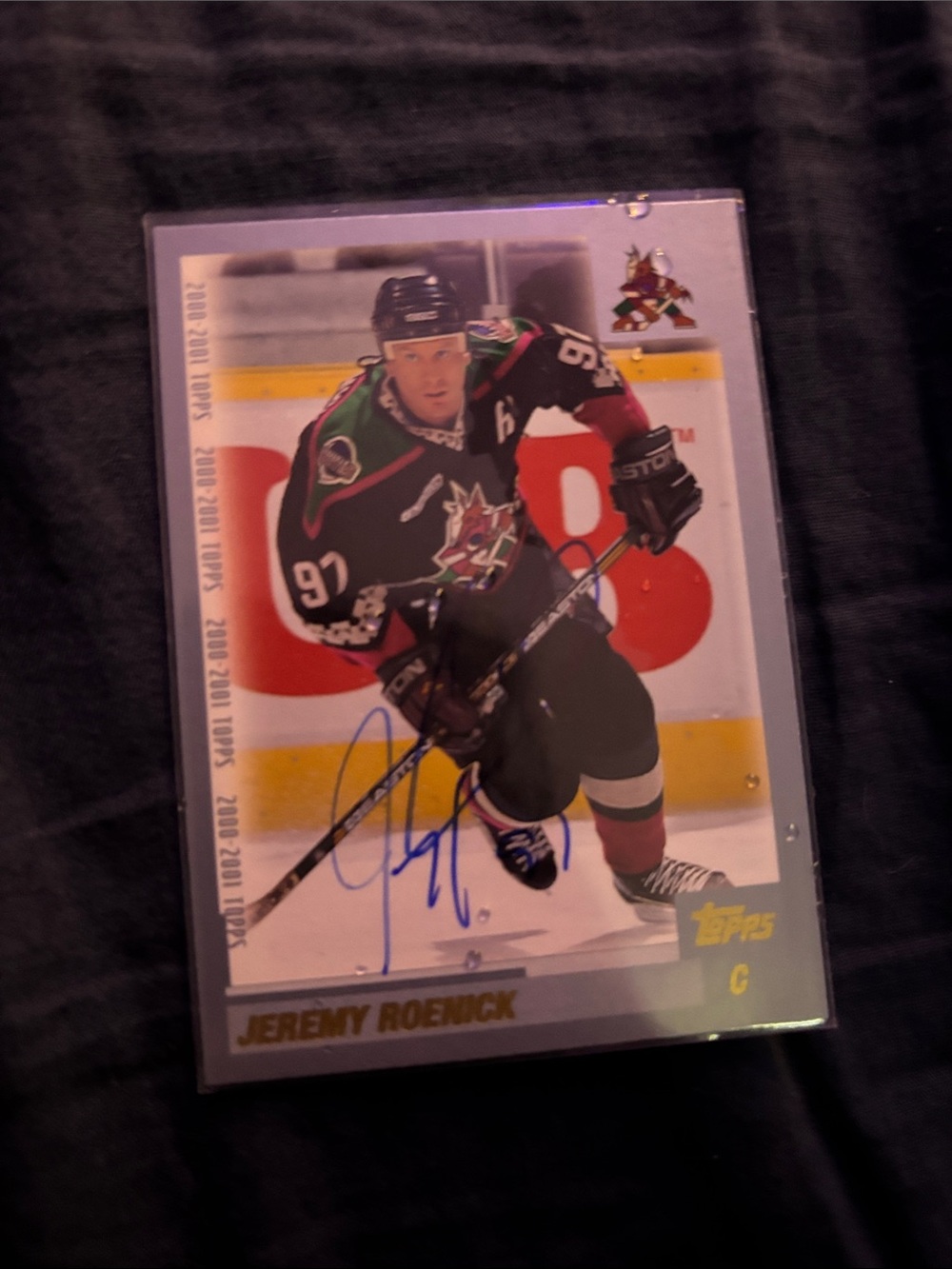 a 2000-01 Topps Chrome #10 Jeremy Roenick card autographed